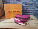NEU! Original Louis Vuitton Schulterriemen  Schultergurt  Cluny Leder  Fuchsia
