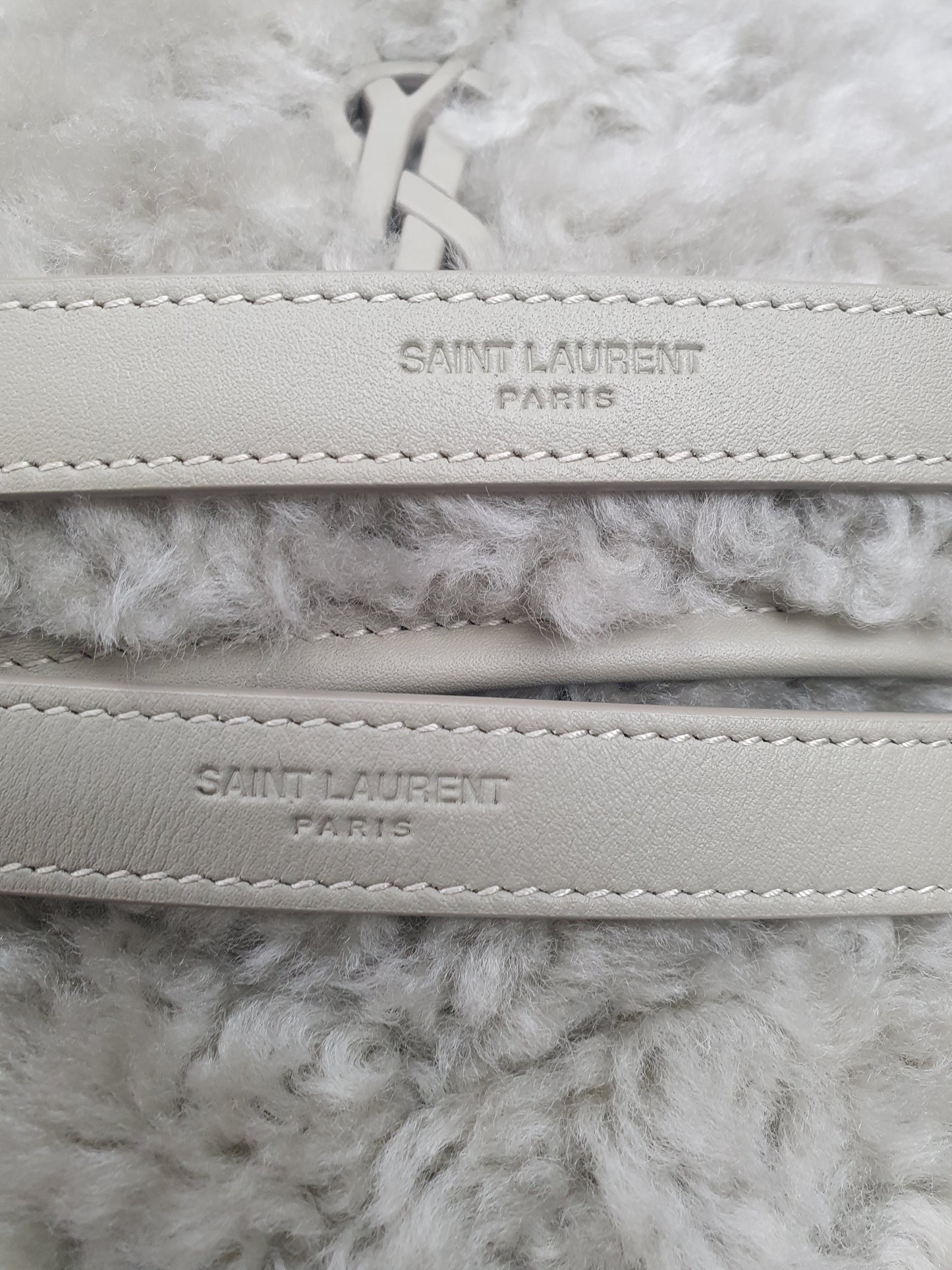 NEU! Original Saint Laurent  YSL  Niki Medium Schultertasche Hobo Bag Shearling NP 2950