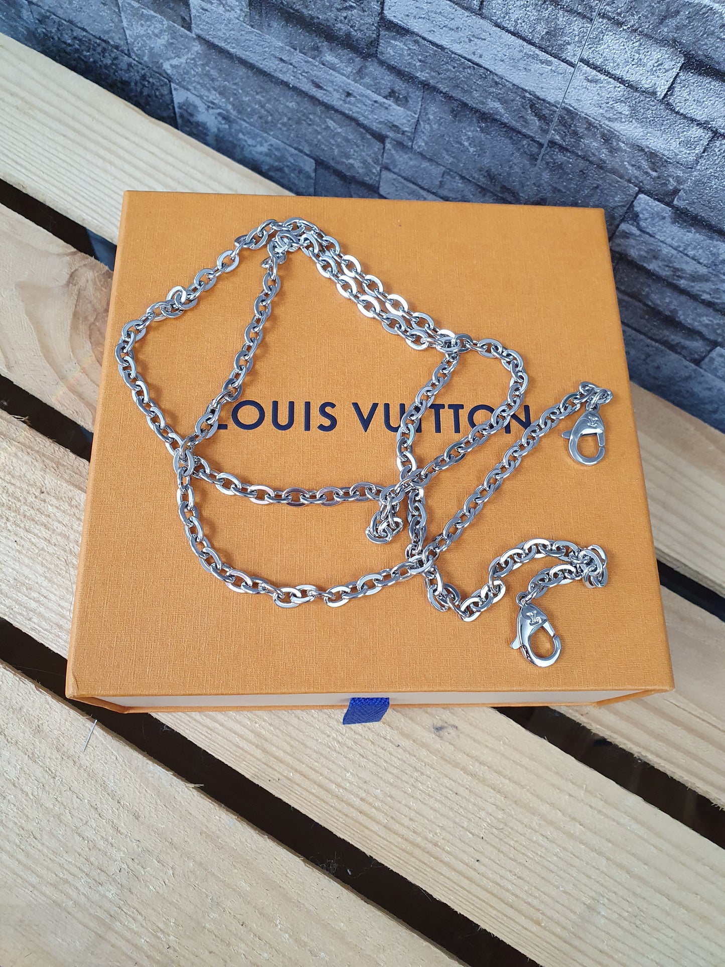 NEU! Original Louis Vuitton Felicie Kette Schulterriemen Silber