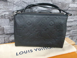 NEU! Original Louis Vuitton Pallas BB  Crossbody Empreinte Leder Schwarz