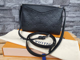 NEU! Original Louis Vuitton Pallas BB  Crossbody Empreinte Leder Schwarz