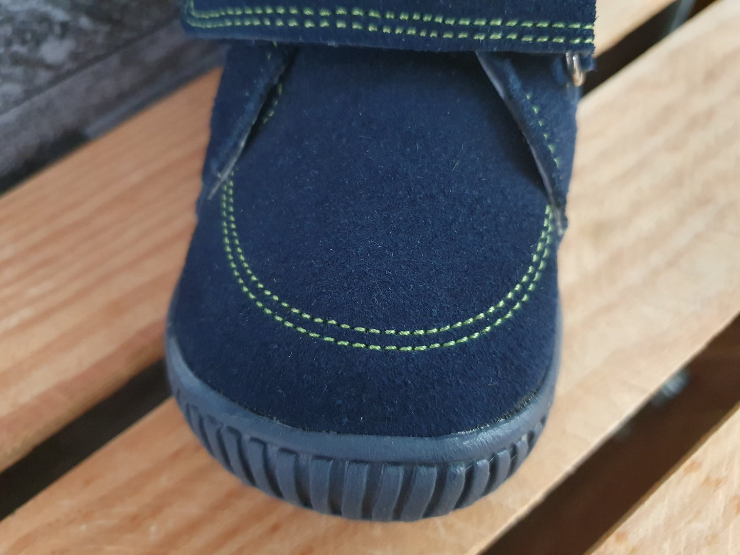 Happy Bee Babyschuhe aus Leder mit Klettverschluss – Lila & Blau