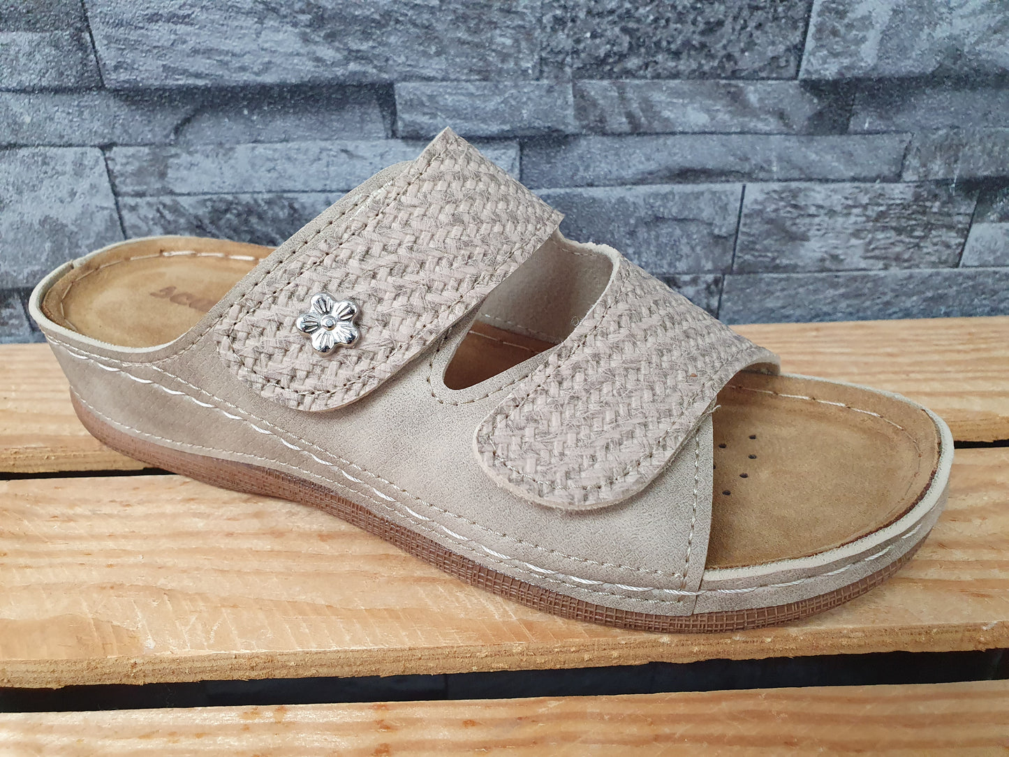 Damen Scandi Pantoletten Sandalette Schuhe Klett Beige  PU Lederinnensohle