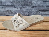 Scandi  Fly Soft Damen Pantolette Sommer Beige Glitzer Lederinnensohle Blume