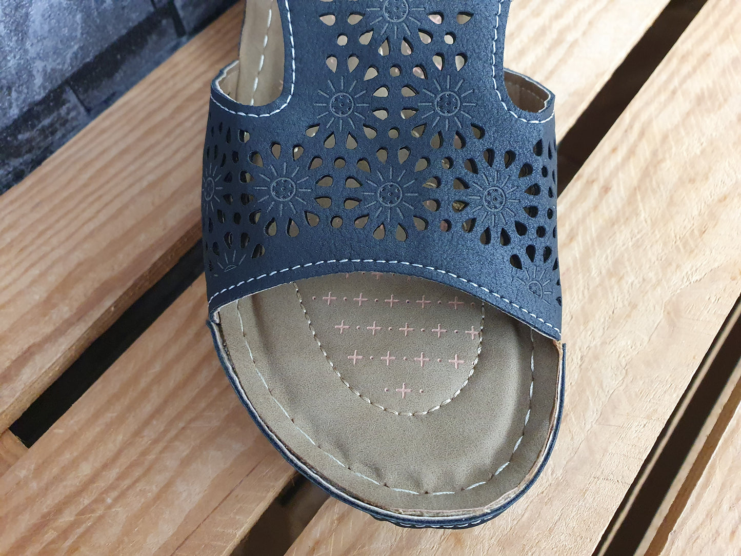 Damen Sandalen Sandalette Schuhe Schwarz Weiß Klett