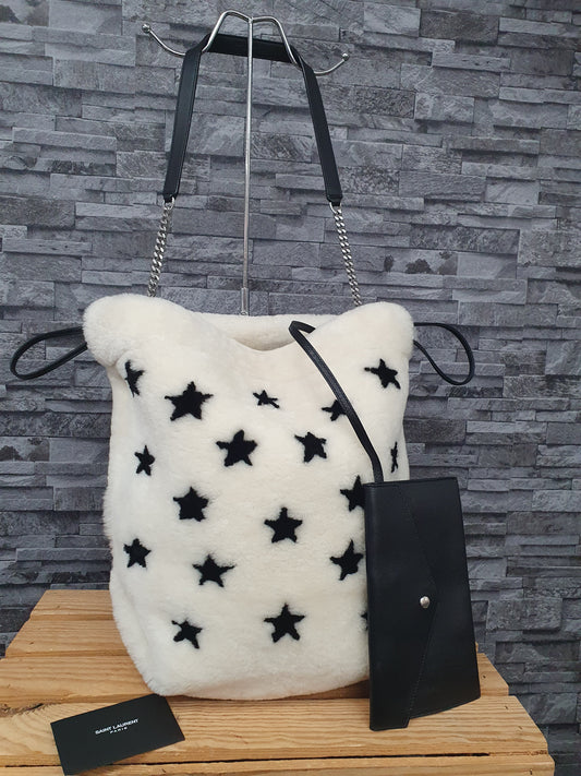 Saint Laurent YSL Schultertasche Lammfell Pochon Beutel